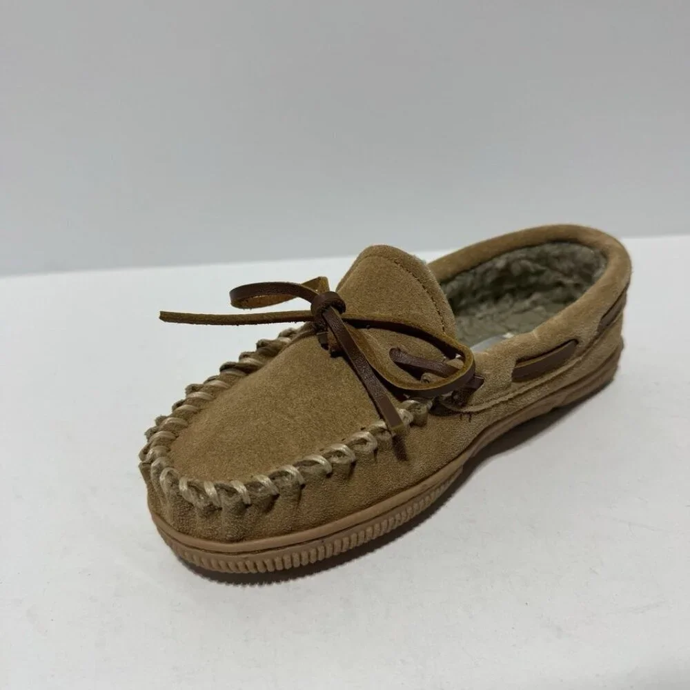 Minnetonka Moccasin Slippers Size 1 M Big Kid